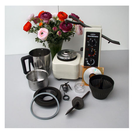 THERMOMIX TM3300 de 90 à 93 avec corbeille THERMOMIX TM3300 de 90 à 93 avec corbeille